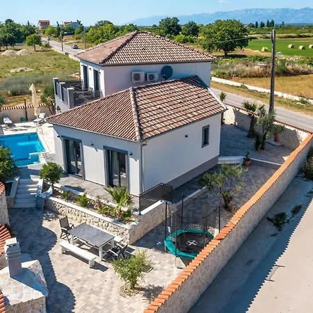 Holiday home Dalmatinka